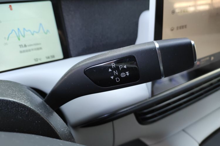 小鹏G6 2024款 580 长续航 Plus中控内饰18