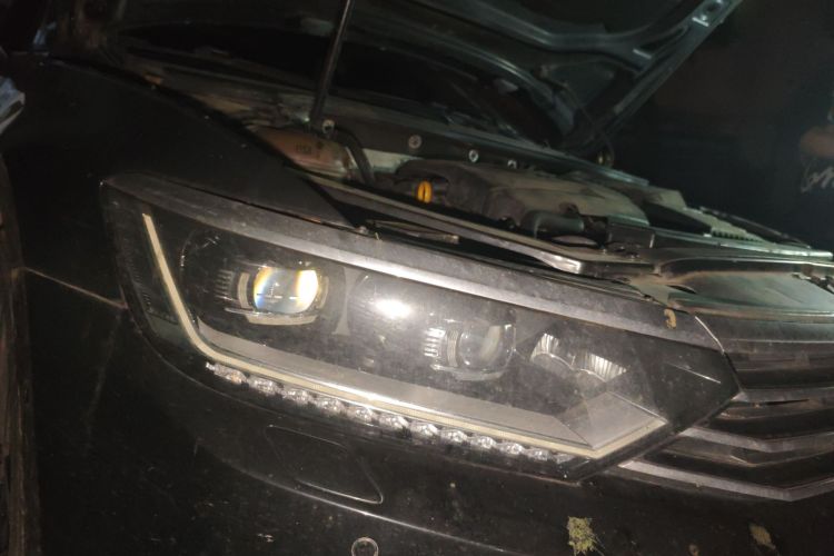 大众 迈腾 2017款 330TSI DSG 尊贵型车身外观8