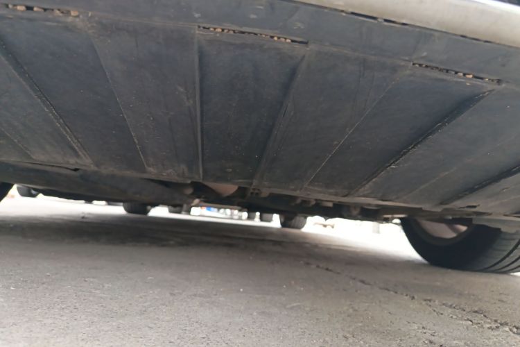 奔驰B级 2015款 B 200 动感型局部细节9008