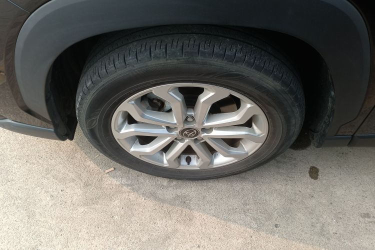 丰田 锋兰达 2023款 2.0L CVT精英版车身外观6007