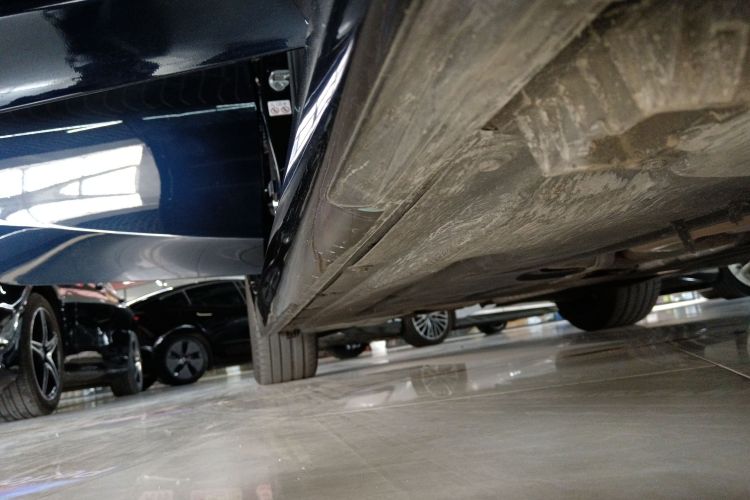 宝马3系 2022款 325Li M运动曜夜套装局部细节9001