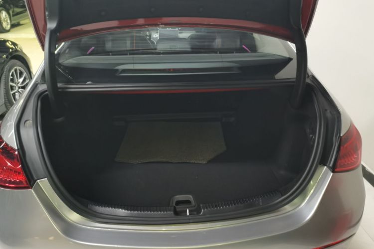 奔驰C级 2022款 C 200 L 运动版局部细节23