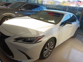 雷克萨斯ES 2020款 200 卓越版