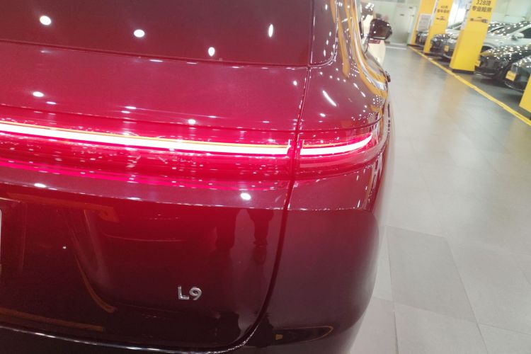 理想汽车 理想L9 2022款 Max车身外观9