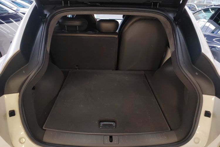 智己汽车 智己LS7 2023款 100kWh Pro四驱版机舱底盘23