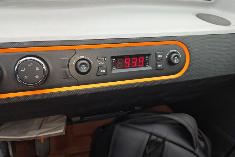 五菱汽车 宏光MINIEV 2020款 自在款 磷酸铁锂中控内饰16