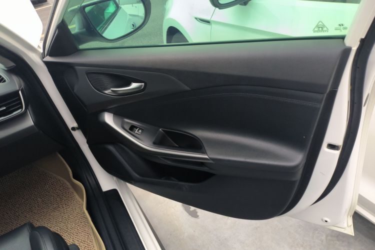 现代 菲斯塔 2019款 280TGDi 智速版 国VI中控内饰42