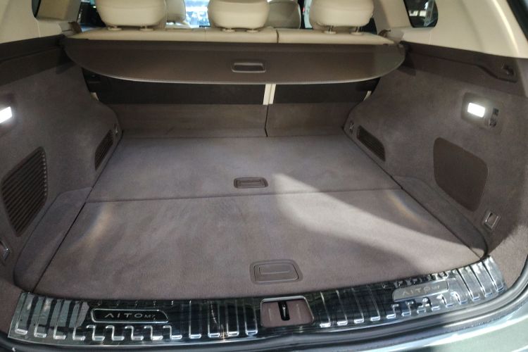 鸿蒙智行 问界M7 2024款 1.5T 智驾四驱Ultra版 5座局部细节23