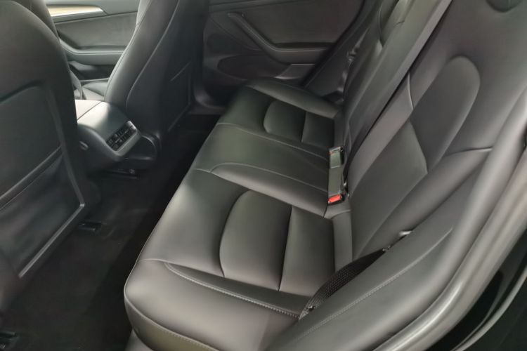 特斯拉 Model 3 2022款 Performance高性能全轮驱动版中控内饰21