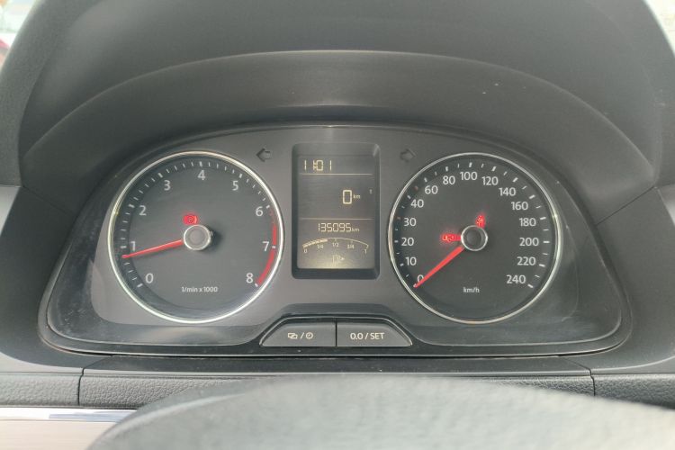 大众 朗逸 2013款 改款 1.4TSI 手动豪华版中控内饰14