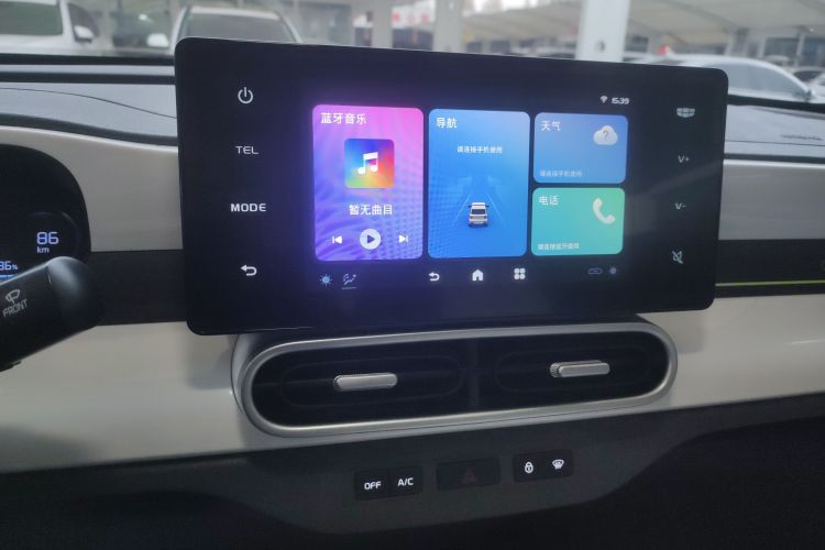 吉利银河 2025款 210km 熊猫卡丁中控内饰16