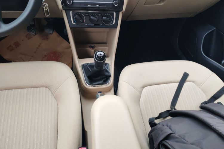 大众 捷达 2015款 1.6L 手动舒适型中控内饰18