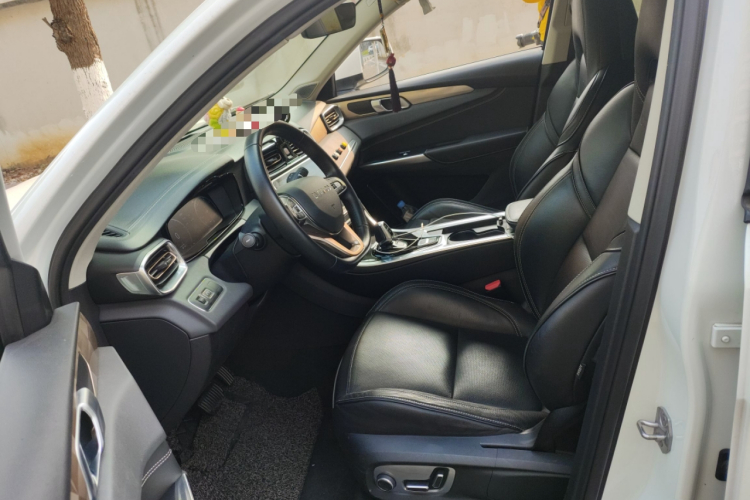 领克01 2017款 2.0T 两驱型Pro版中控内饰19