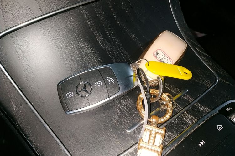 奔驰C级 2021款 C 260 L 运动版中控内饰11