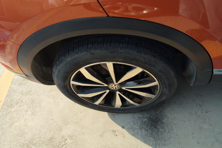 大众 T-ROC探歌 2018款 280TSI DSG两驱舒适型 国V车身外观6008