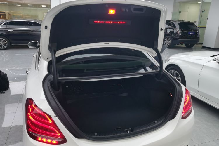 奔驰C级 2018款 C 180 L 时尚型运动版机舱底盘23