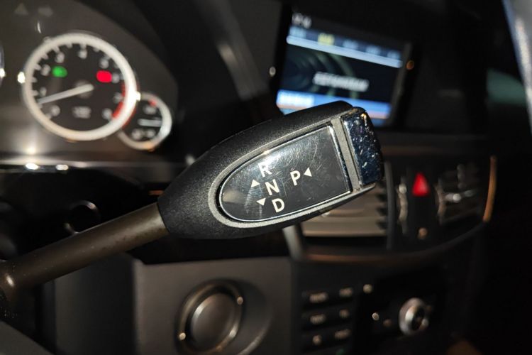 奔驰E级(进口) 2009款 E 300 时尚型中控内饰18