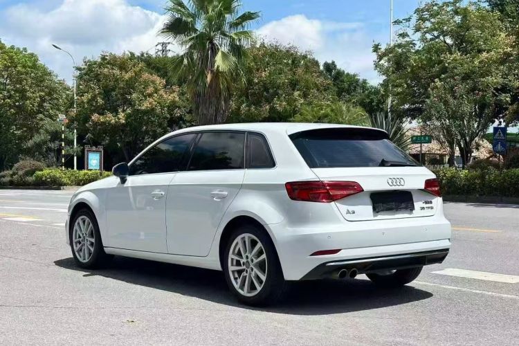 奥迪A3 2019款 Sportback 35 TFSI 进取型 国V车身外观4