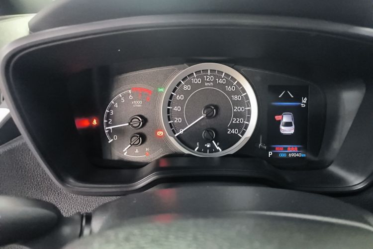 丰田 雷凌 2023款 185T CVT豪华版局部细节14