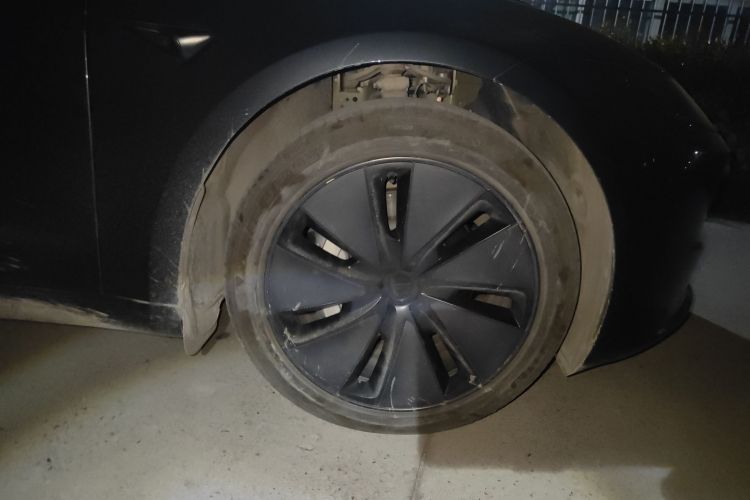特斯拉 Model 3 2023款 后轮驱动版车身外观10