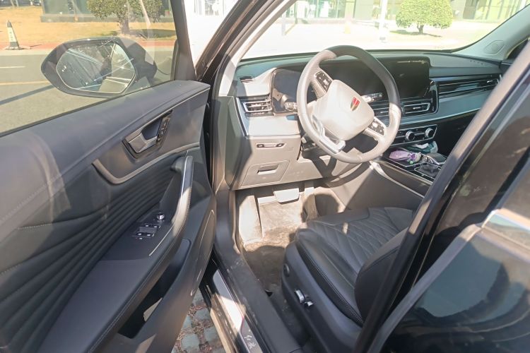 红旗HS5 2023款 2.0T 旗享Pro版中控内饰20