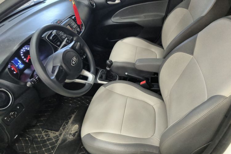 起亚 焕驰 2019款 1.4L 手动智享版Value 国VI局部细节19