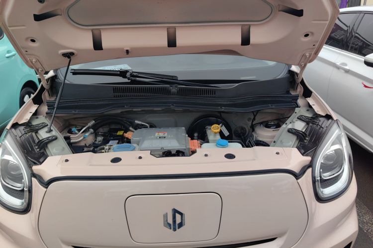 零跑汽车 零跑T03 2022款 特别版机舱底盘24