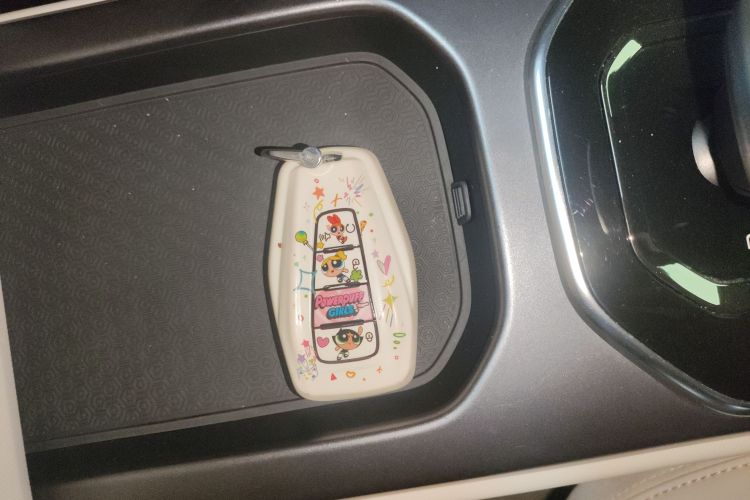 吉利汽车 吉利icon 2023款 1.5TD 巧克力醇巧版中控内饰7001