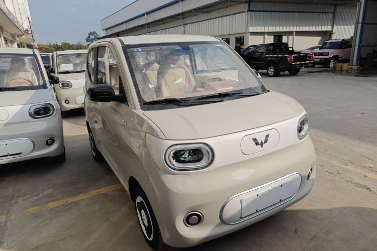 五菱汽车 宏光MINIEV 2024款 第三代 215km 青春版车身外观3