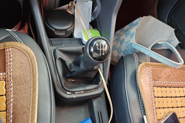 大众 捷达 2017款 1.4L 手动舒适型局部细节18