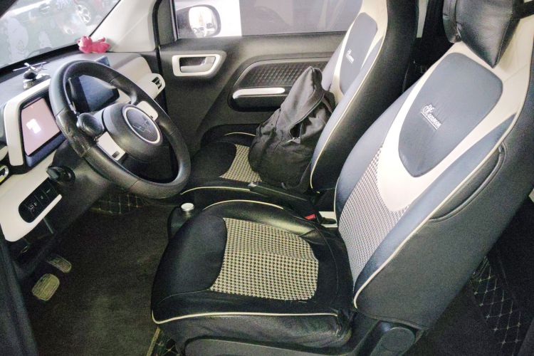 五菱汽车 宏光MINIEV 2024款 第三代 215km 进阶版中控内饰19