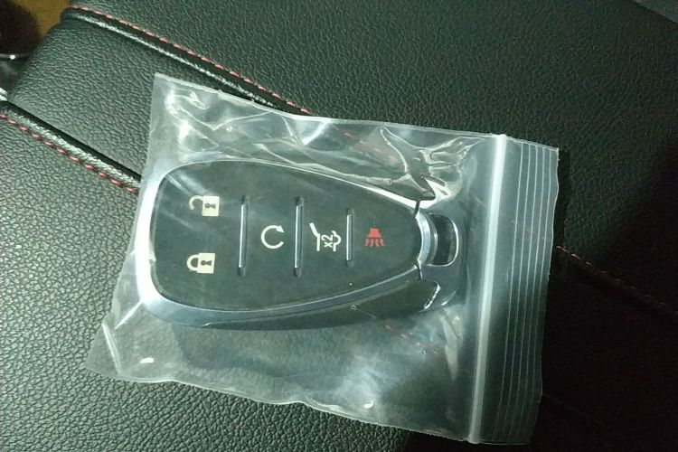 雪佛兰 开拓者 2023款 轻混 650T RS Twin-Clutch四驱 擎版中控内饰7001