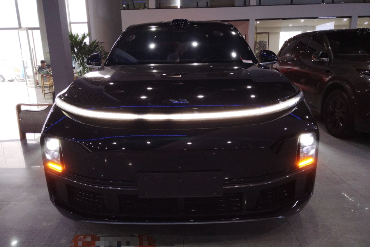 理想汽车 理想L9 2022款 Max车身外观2