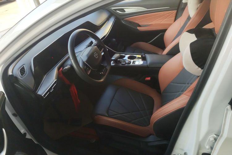 长安 逸动 2023款 畅享版 PLUS 蓝鲸NE 1.4T GDI DCT尊贵版局部细节19