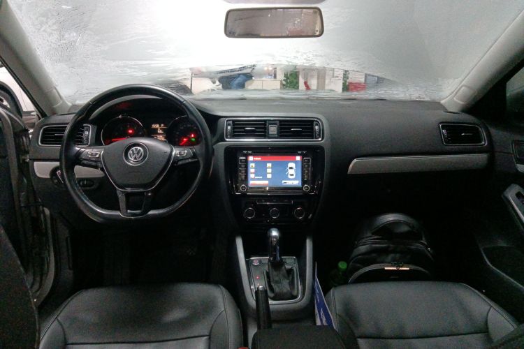 大众 速腾 2017款 1.6L 自动舒适型中控内饰12