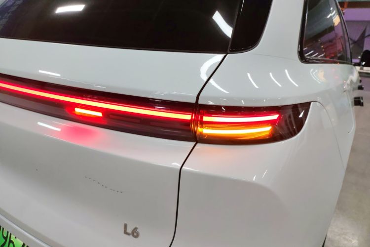 理想汽车 理想L6 2024款 Pro车身外观9