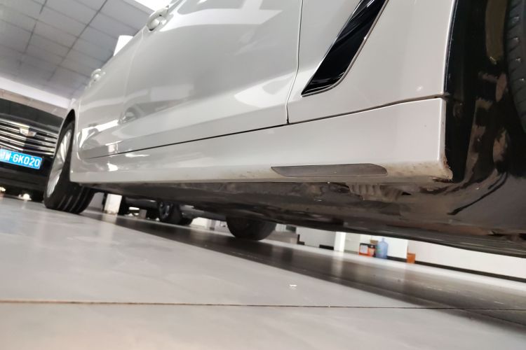 宝马5系 2020款 525Li 豪华套装局部细节9001