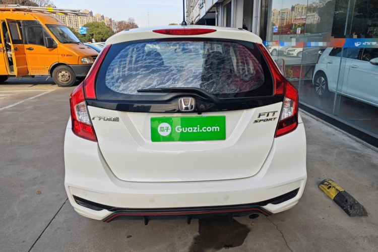 本田 飞度 2018款 1.5L CVT潮跑版车身外观6