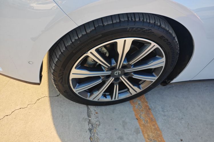 零跑汽车 零跑C01 2023款 增程 316 智享版车身外观6007