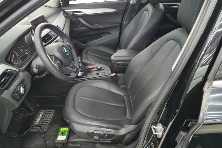 宝马X1 2018款 sDrive18Li 时尚型中控内饰19