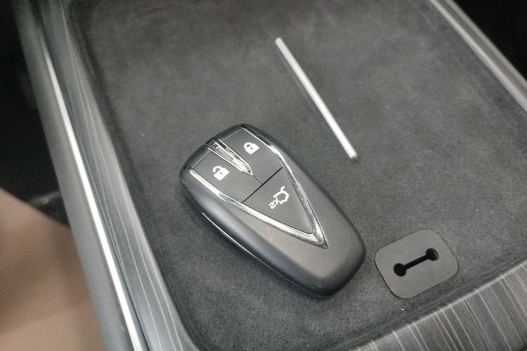 长安CS55PLUS PHEV 2025款 智慧新蓝鲸 125km 战舰版中控内饰11