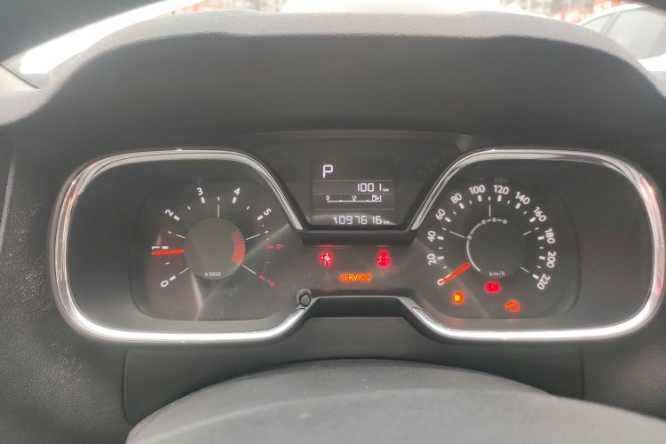 雪铁龙 C4世嘉 2016款 1.6L 自动舒适型中控内饰14