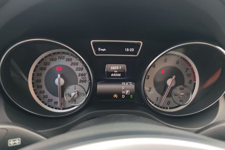 奔驰GLA 2015款 GLA 200 动感型中控内饰14