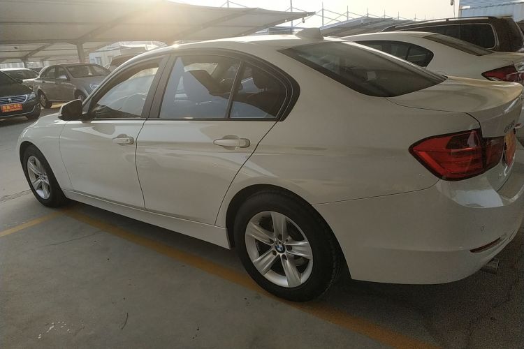 宝马3系 2015款 320i 时尚型车身外观6003