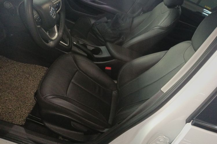 别克 英朗 2019款 18T 自动互联精英型 国VI中控内饰19