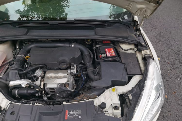 福特 福克斯 2015款 两厢 EcoBoost 125 自动超能风尚型局部细节9007