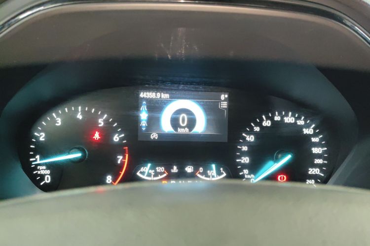 福特 福克斯 2020款 两厢 EcoBoost 180 自动ST Line中控内饰14