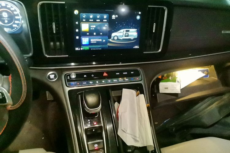 广汽传祺 传祺M8 2021款 大师系列 390T 尊贵版中控内饰16