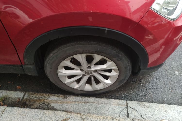 中华V3 2015款 1.5L 自动智能型车身外观6007