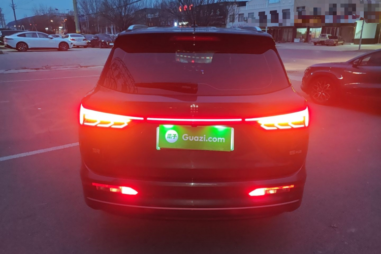 蓝电E5 PLUS 2026款 165km 长续航先享版Ultra 7座车身外观6